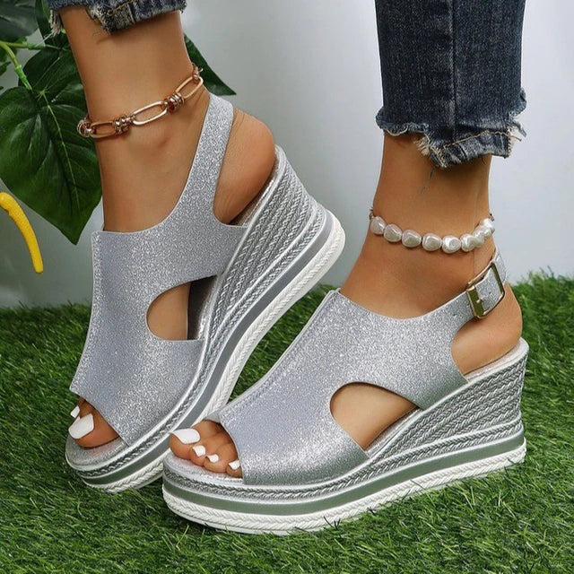 Maeve – Sandalias de cuña relajadas