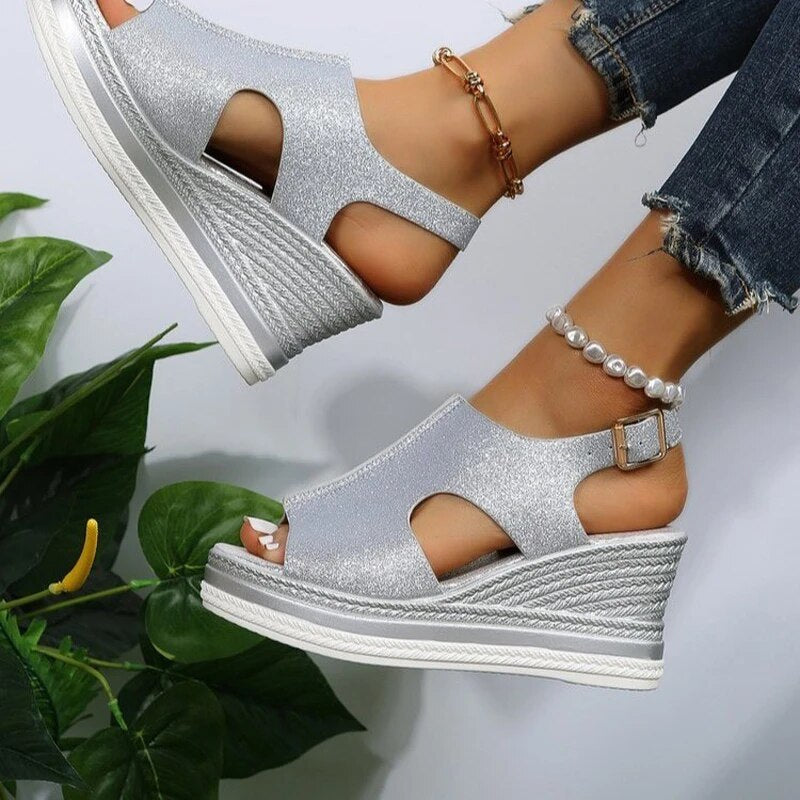 Maeve – Sandalias de cuña relajadas