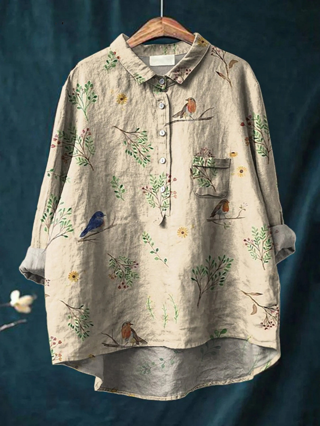Camisa casual de mujer con estampado de ramas y petirrojos