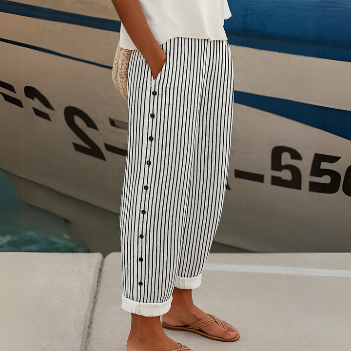 Caitlin | Pantalones de rayas con botones elegantes