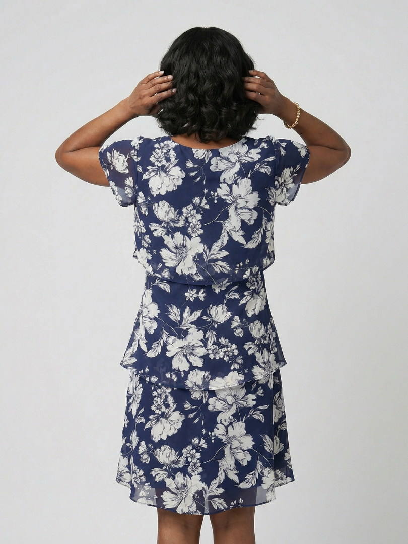 Thea | Subtle floral knee-length dress