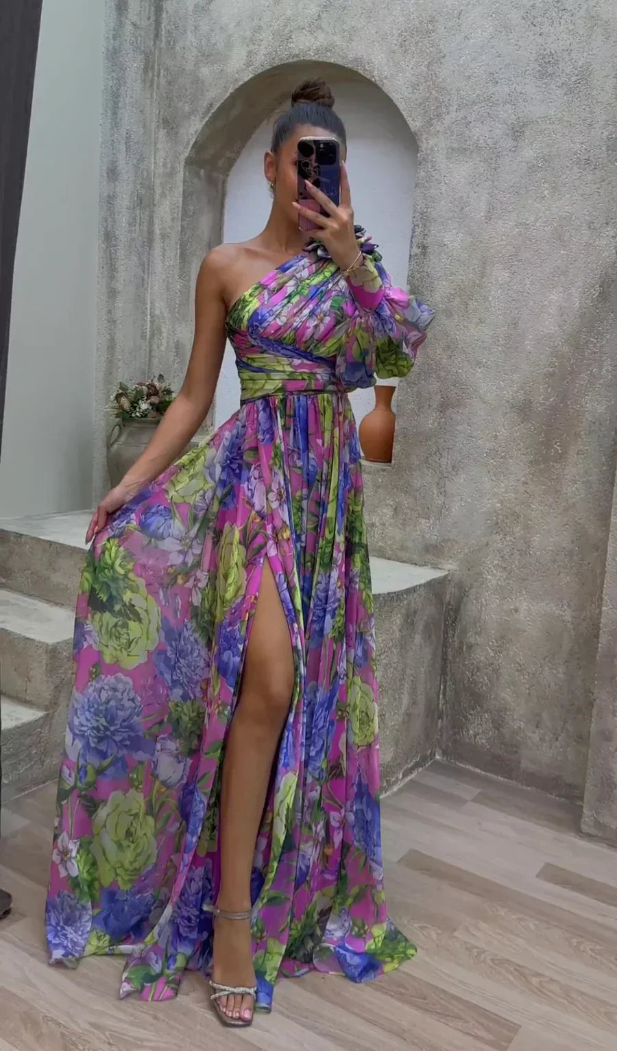 Mabel | Vestido Floral de Impacto