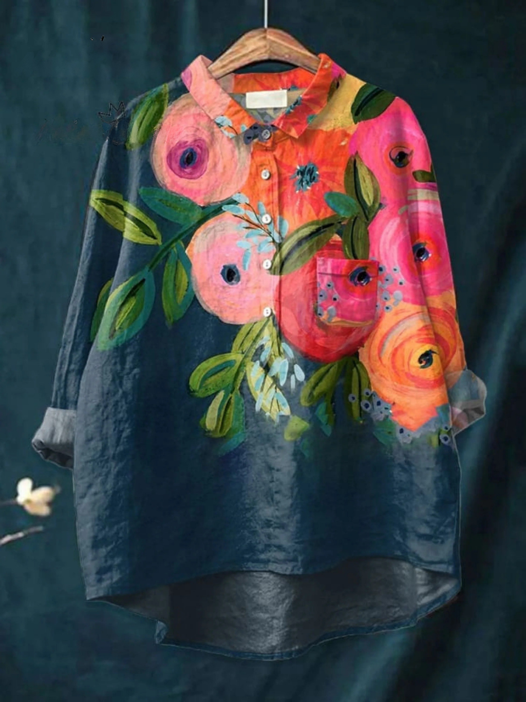 Camisa informal con estampado floral artístico para mujer