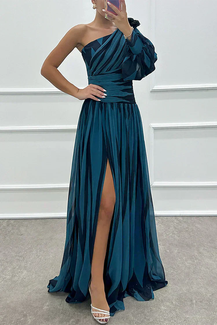 Shiloh | Vestido Maxi Elegante de Rayas con Hombros Descubiertos