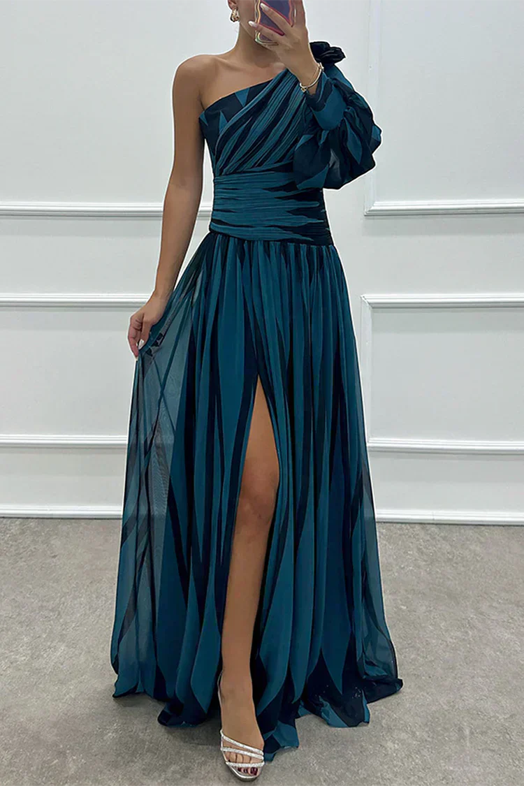 Shiloh | Vestido Maxi Elegante de Rayas con Hombros Descubiertos