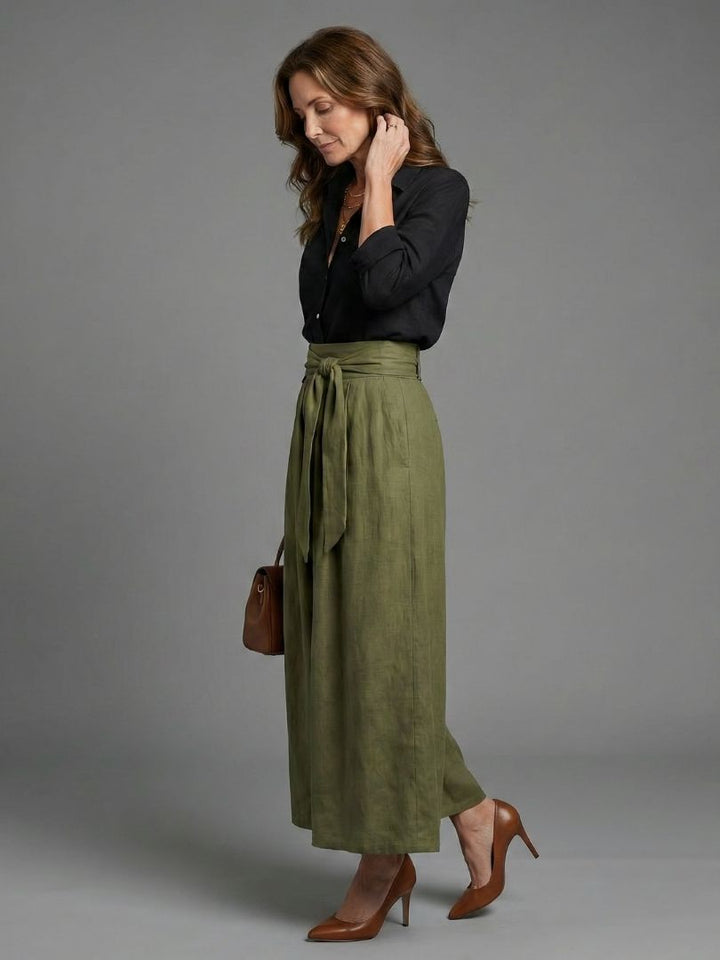 Vera | Conjunto de dos piezas Blusa negra Falda midi verde oliva