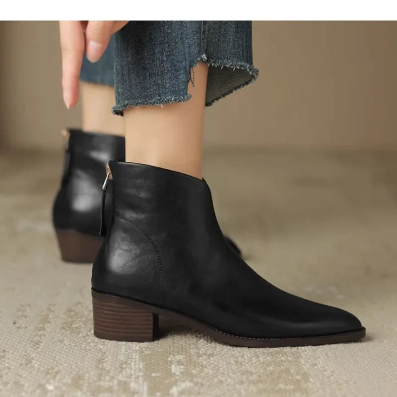 Lorine: Botines Chelsea de cuero elegantes y cómodos