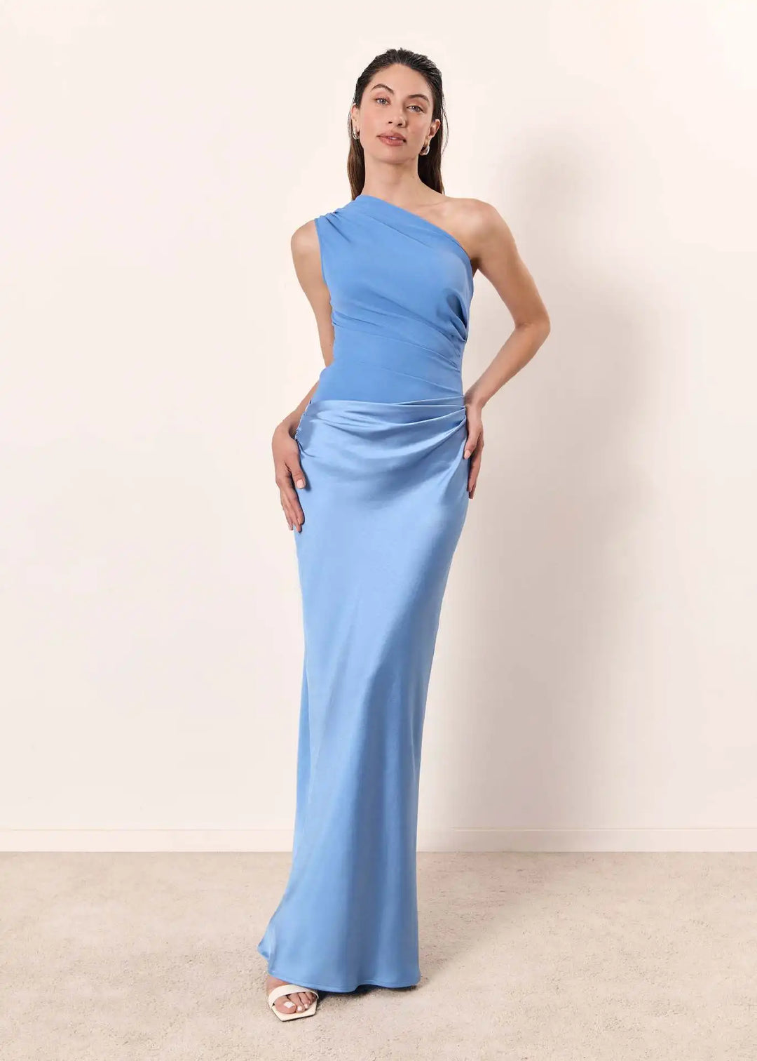 Sophia | Vestido Maxi de Satén Acolchado