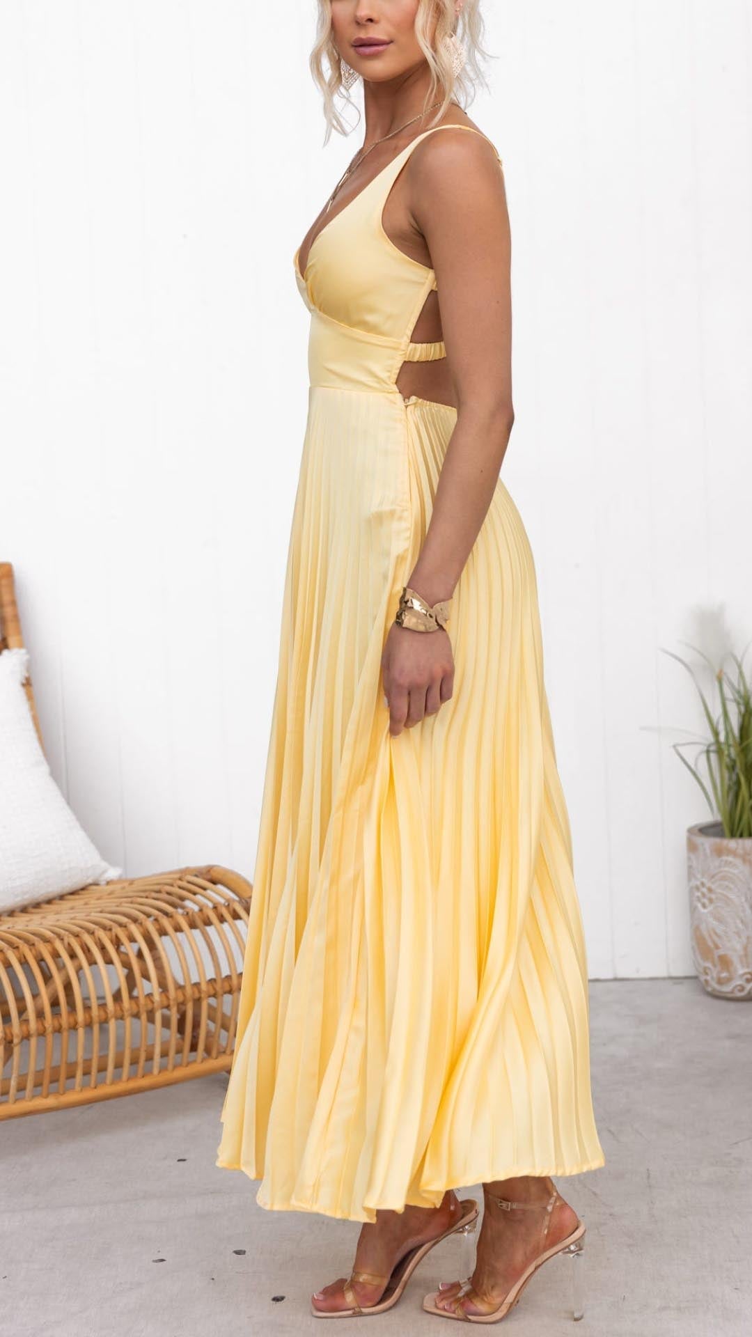 Malka™ | Vestido Maxi Plisado con Escote en V